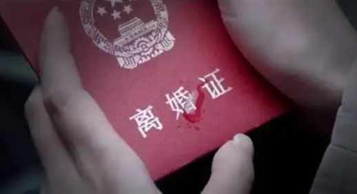 離婚案件的律師費一般多少錢？