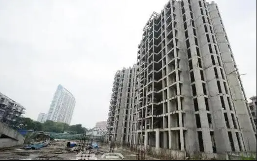 北京房產(chǎn)律師解讀：貸款買房，樓盤爛尾，業(yè)主該如何維權(quán)？