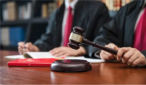 融資方嚴重違約，投資方能否停止投資，要求融資方回購股權？